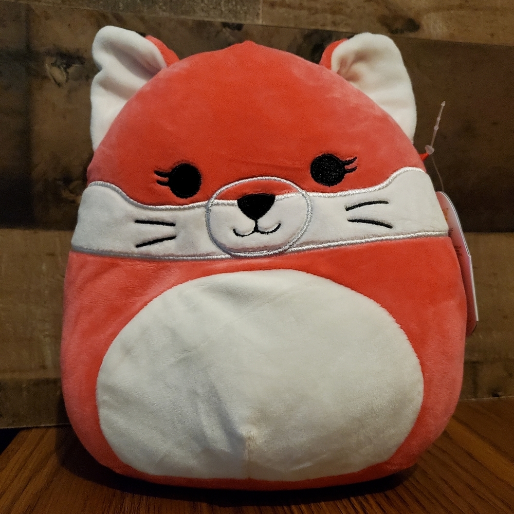New Squishmallow Fifi the Fox Orange Coral 8" Plush Winter Valentines Kellytoy